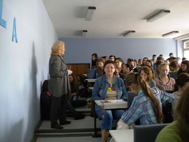 prednáška na Gymnáziu v Považskej Bystrici