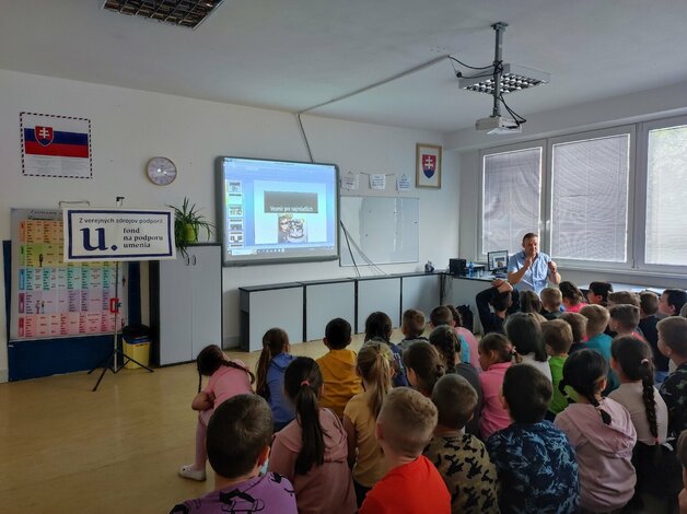 Boris Kardoš, Astronomický klub Petra Bardyho - beseda pre žiakov I. stupňa v priestoroch 6. ZŠ v Považskej Bystrici