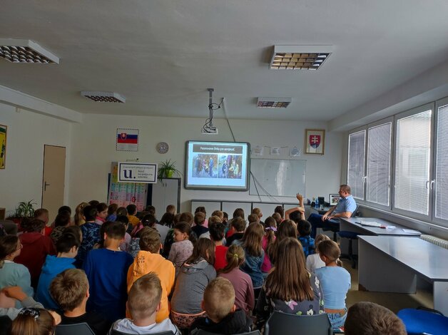 Boris Kardoš, Astronomický klub Petra Bardyho - beseda pre žiakov I. stupňa v priestoroch 6. ZŠ v Považskej Bystrici II.