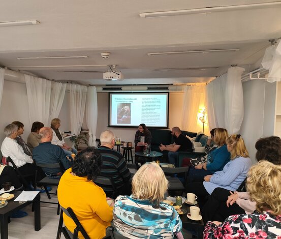 Jesenný literárno-vzdelávací kurz „spoznaj svoj región“ vi. - 10. Beseda s regionálnym autorom Václavom Kostelanskim (1.12.2025)