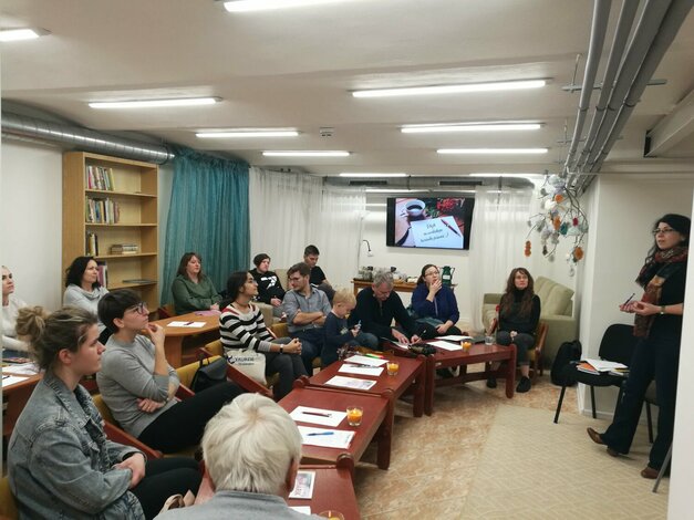 Knižnica-druhý domov pre knihomoľov: nábytková revitalizácia spoločenskej miestnosti vďaka podpore fondu na podporu umenia - IMG_20231026_160217