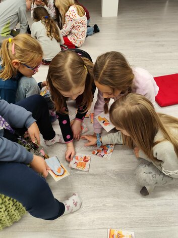 Knižnica-druhý domov pre knihomoľov: nábytková revitalizácia spoločenskej miestnosti vďaka podpore fondu na podporu umenia - IMG_20251204_133704