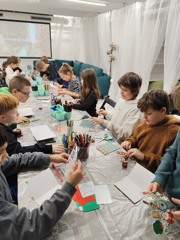 Knižnica-druhý domov pre knihomoľov: nábytková revitalizácia spoločenskej miestnosti vďaka podpore fondu na podporu umenia - IMG_20251218_101522