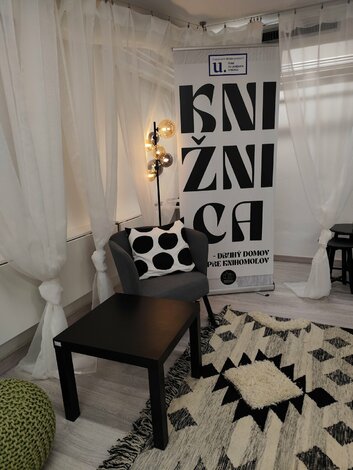 Knižnica-druhý domov pre knihomoľov: nábytková revitalizácia spoločenskej miestnosti vďaka podpore fondu na podporu umenia - IMG_20260305_082525