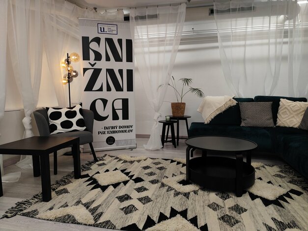 Knižnica-druhý domov pre knihomoľov: nábytková revitalizácia spoločenskej miestnosti vďaka podpore fondu na podporu umenia - IMG_20260305_083103